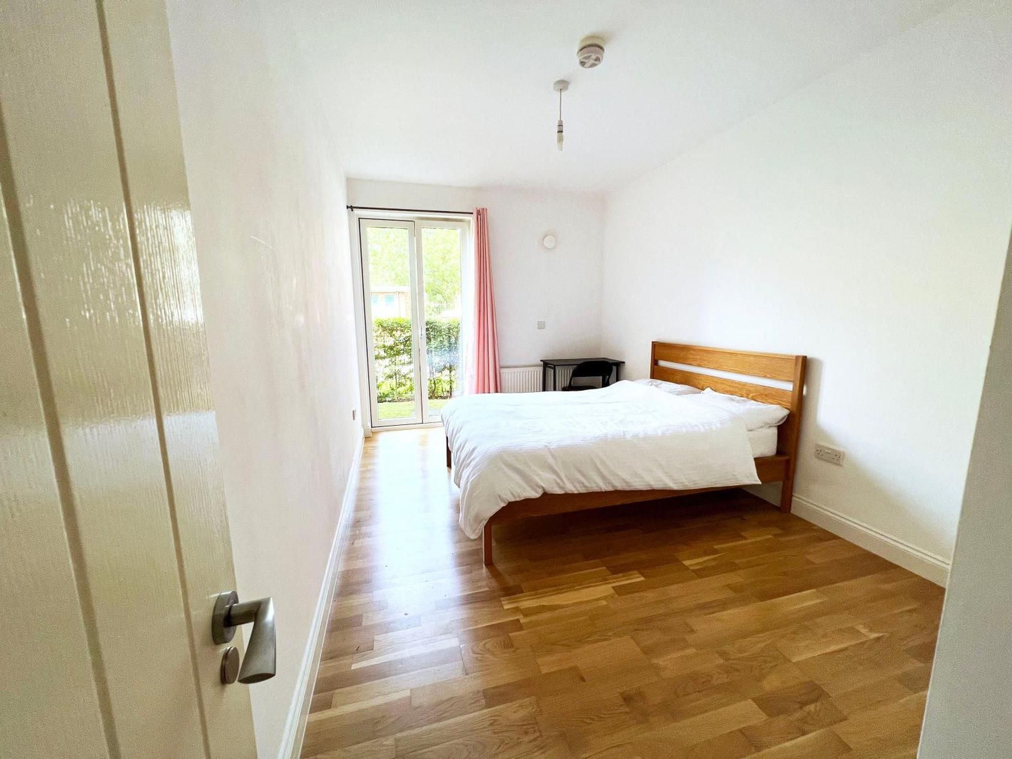 Bedroom 2, Queens Road London Eksteriør bilde